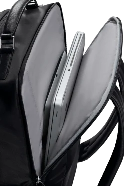 Karissa Evo Zaino 15.6